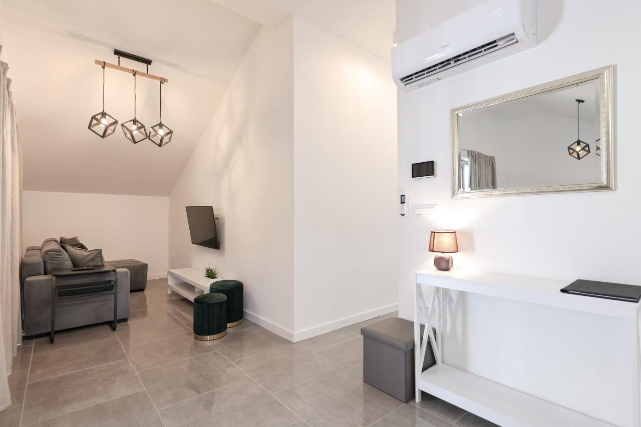 Marilla Apartments زادار المظهر الخارجي الصورة