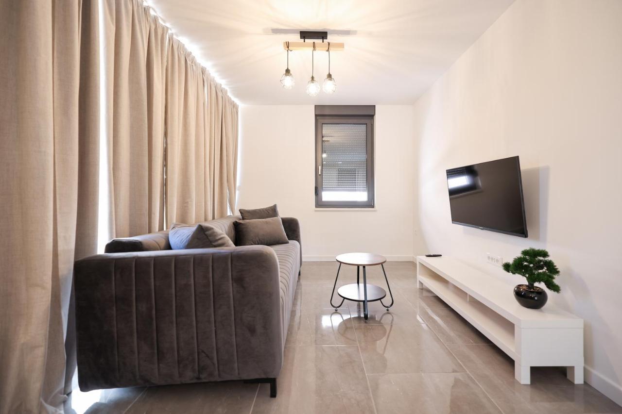 Marilla Apartments زادار المظهر الخارجي الصورة