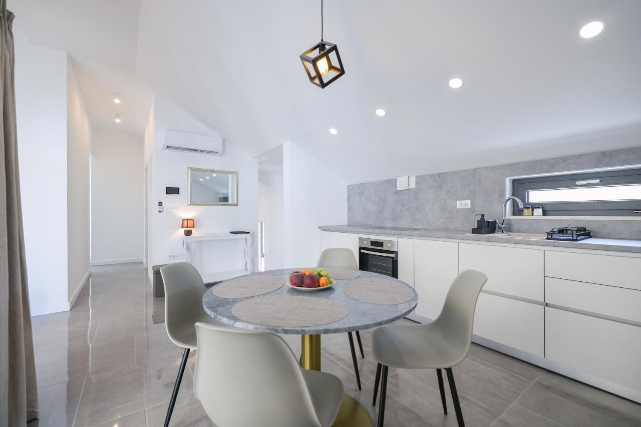 Marilla Apartments زادار المظهر الخارجي الصورة