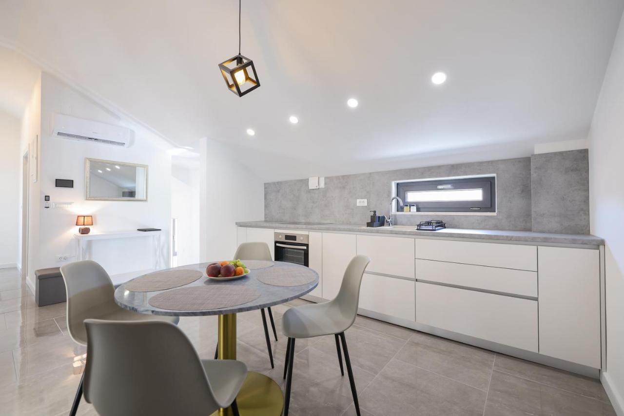 Marilla Apartments زادار المظهر الخارجي الصورة